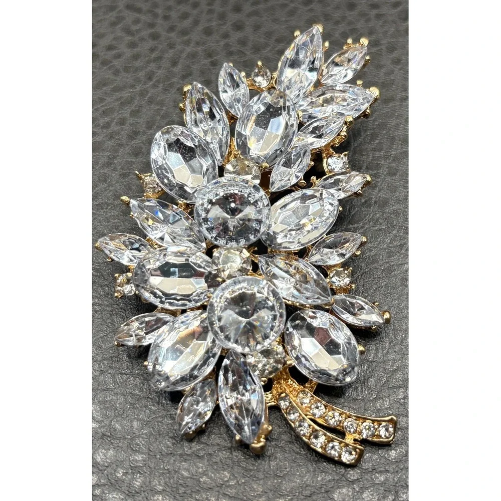 Vintage Clear Rhinestone Cluster Leaf Brooch Rivoli Marquise Crystal Gold Tone